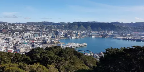 A panoramic view of Wellington city and harbour from Mt Victoria lookout
